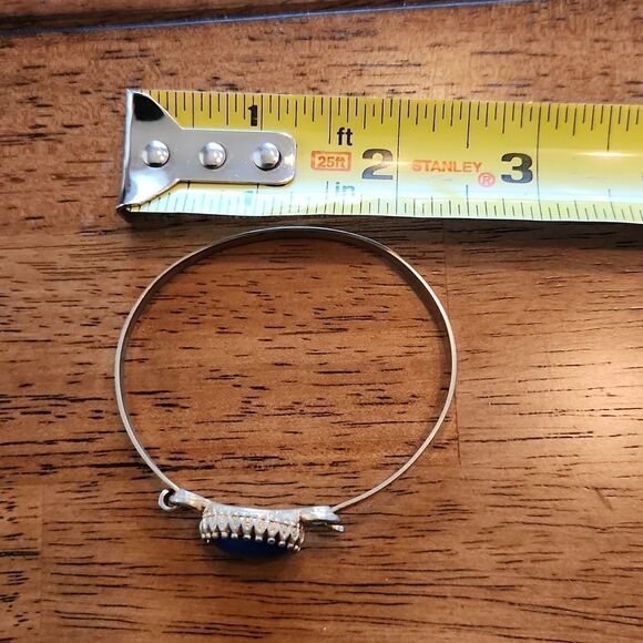 Vtg Avon goldtone bracelet with blue stone - Picture 4 of 5